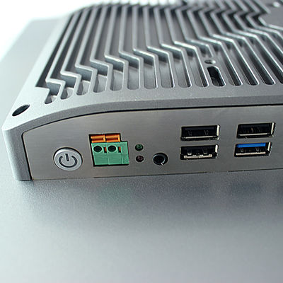 IP65 Gömülü Paslanmaz Çelik Panel Pc 15 İnç J1900 4G RAM 64GB SSD TPM 2.0