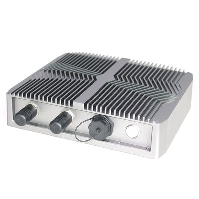 I7 Celeron 8. Nesil CPU Gömülü Endüstriyel Fansız Mini PC Tam Su Geçirmez